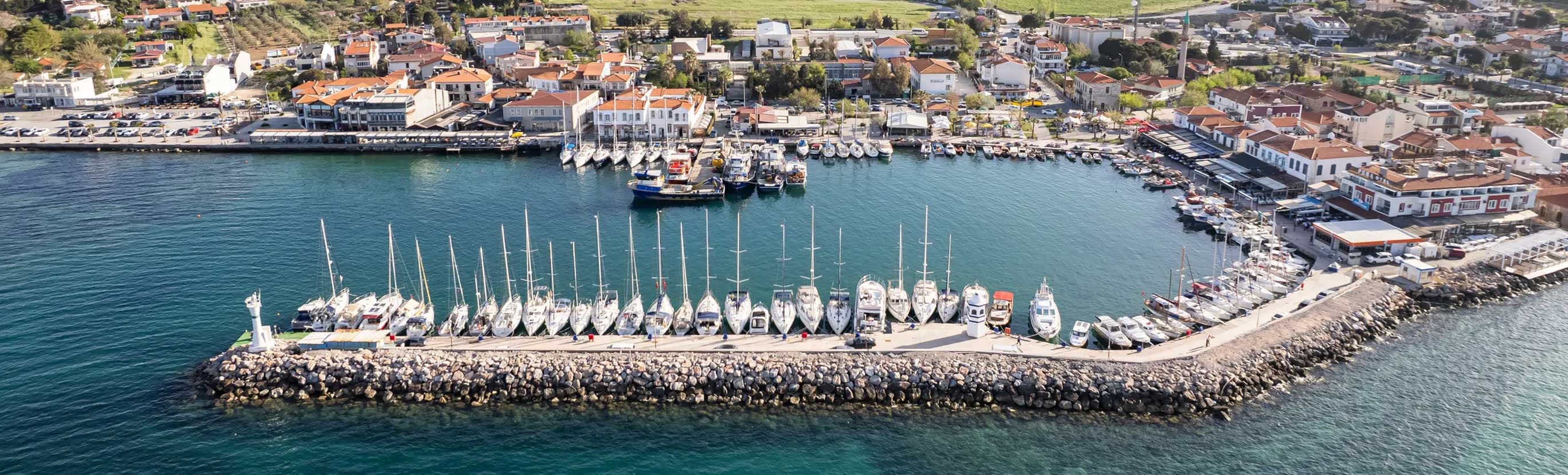 Adnan Menderes Airport - Urla Transfer